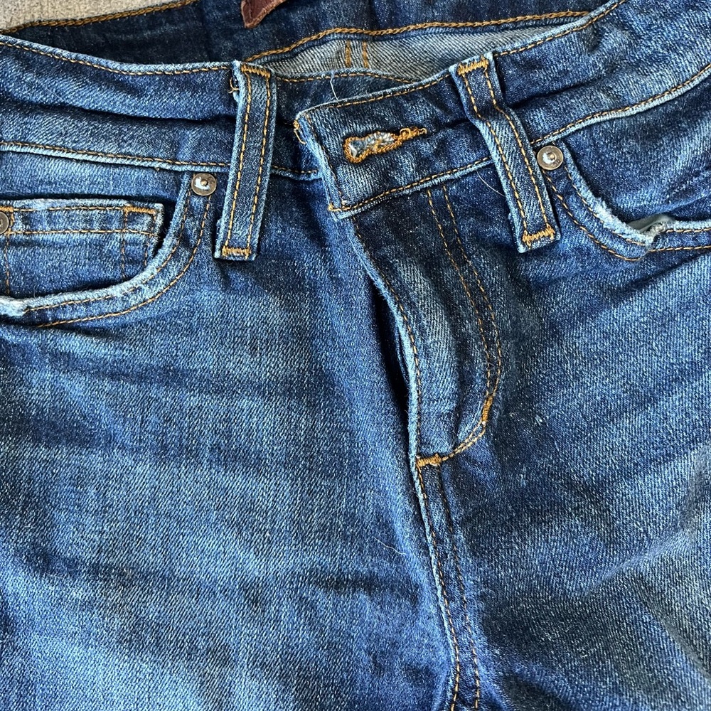 Joe’s Jeans- skinny, size 24